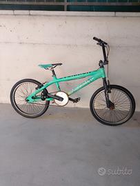 Bicicletta bmx alluminio misura 20