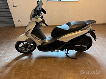 Piaggio Beverly 350
