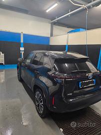 toyota yaris cross 4x4