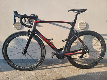 Bici da corsa Full Carbon Vektor