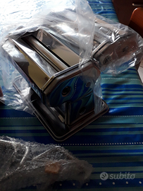 Macchina per stendere la pasta