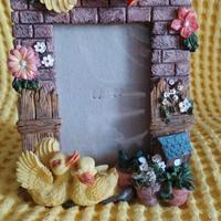 Cornice in 3 D con animali in rilievo
