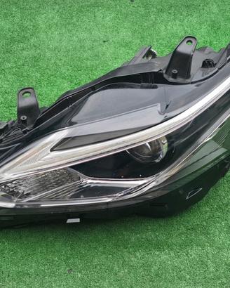 LEXUS CT200 Restyling FULL LED Faro Fanale Sinistr