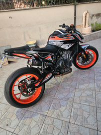 Ktm duke 790
