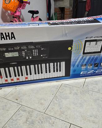 Tastiera Yamaha Ez 220