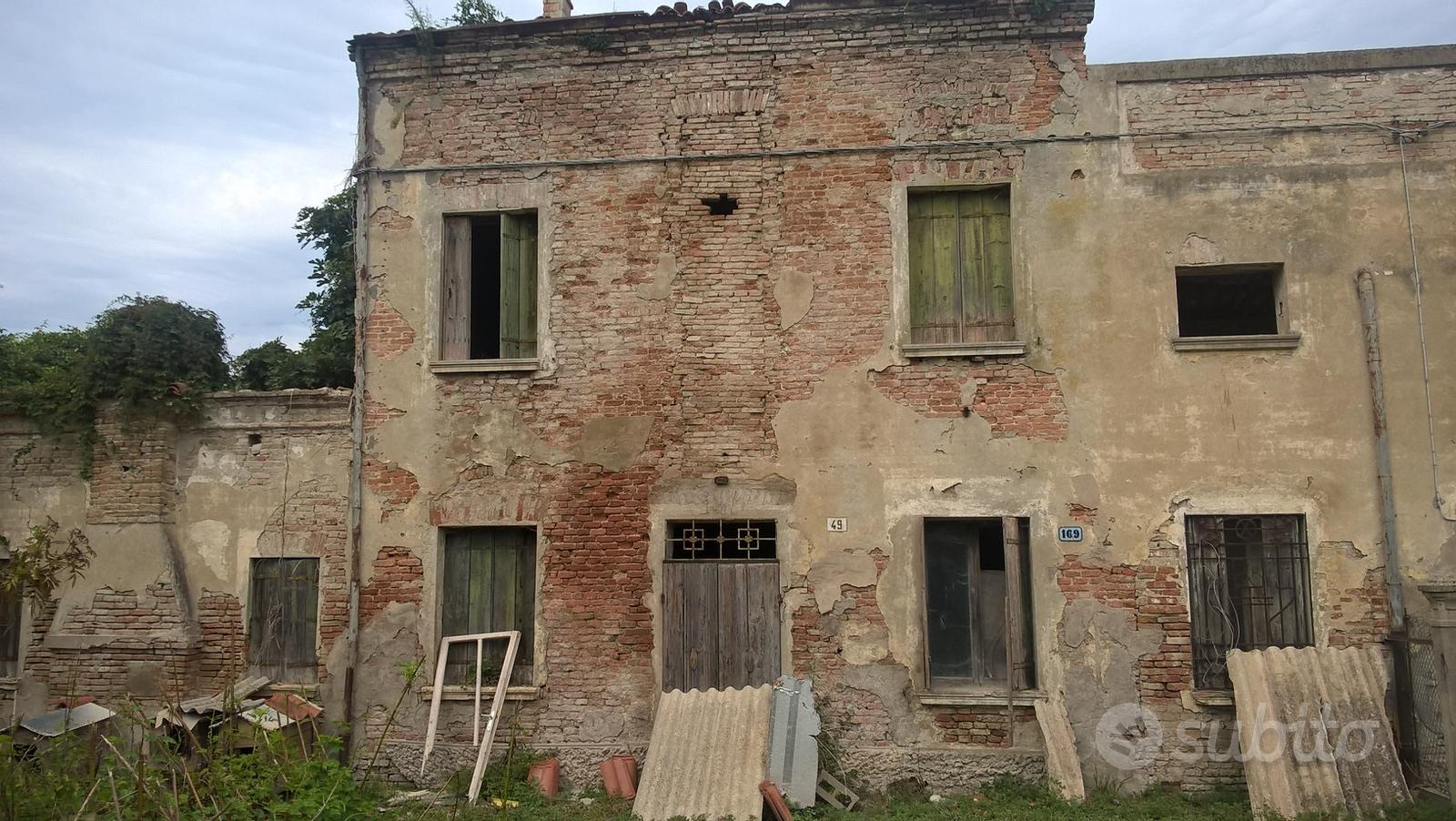 Rustico con oltre 3.600 m² di terreno - Vista 3