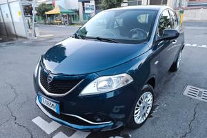 Lancia Ypsilon 0.9 TwinAir 85 CV 5 porte Metano Ec