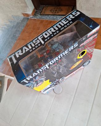 trasformer dark of the moon