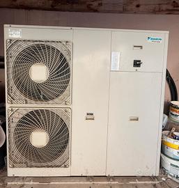 chiller Daikin 10 KW con scheda da sostituire