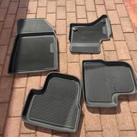 tappetini su misura per jeep avenger