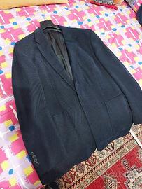 giacca blu sartoriale stile inglese