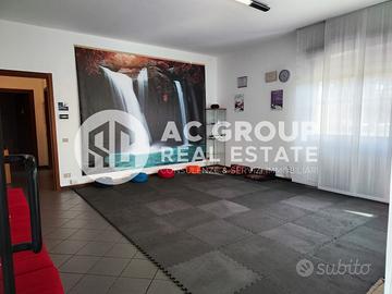 Saronno - locale commerciale