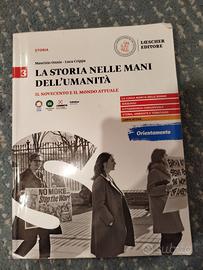 La storia nelle mani dell' umanità 9788858352625