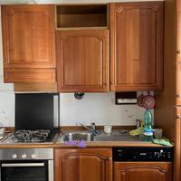 Cucina ad angolo in buone condizioni 3x2.9