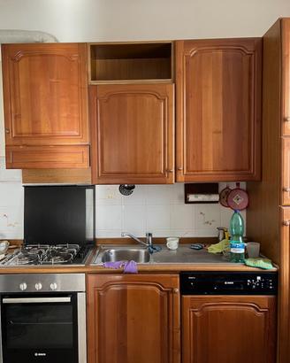 Cucina ad angolo in buone condizioni 3x2.9