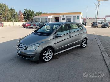 Mercedes Classe B 180