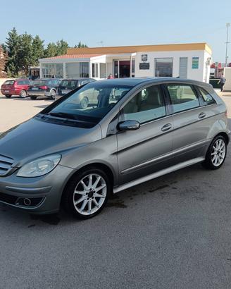 Mercedes Classe B 180