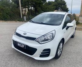 KIA Rio 1.1 CRDi 5p. Cool GUIDABILE DAI NEOPATEN