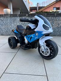 Moto elettrica BMW per bambini