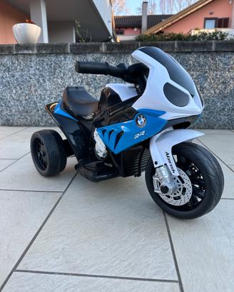 Moto elettrica BMW per bambini