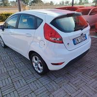 Ford Fiesta 1.4 BENZ/ GPL DI SERIE