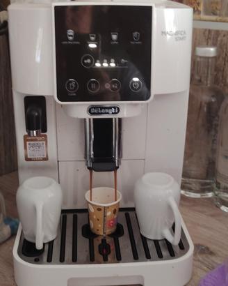 MAGNIFICA START DELONGHI MACCHINA DEL CAFFÈ 