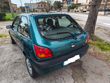 Ford fiesta 1200 benzina