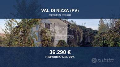 Immobile in asta di 158 m² con più di 5 locali a V