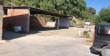 Due ruderi 1)200metri 2)100metri più terreno