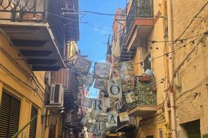 MONOLOCALE A PALERMO