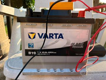 Batteria Varta 12v 45Ah 400A B19 black dynamic