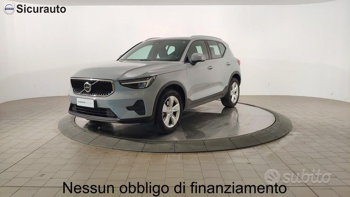 Volvo XC40 (2017-->)