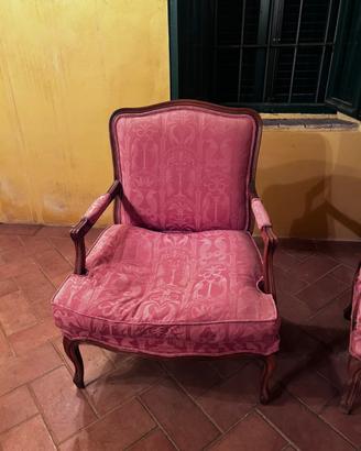 Poltrone stile antico