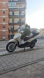 Piaggio beverly 300