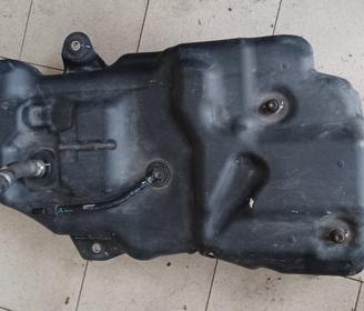 Serbatoio adblu Mercedes gle 2017 cod. a1664704401