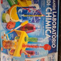 Grande laboratorio di Chimjca