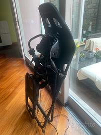 Thrustmaster t300 con sedia playseat challenge