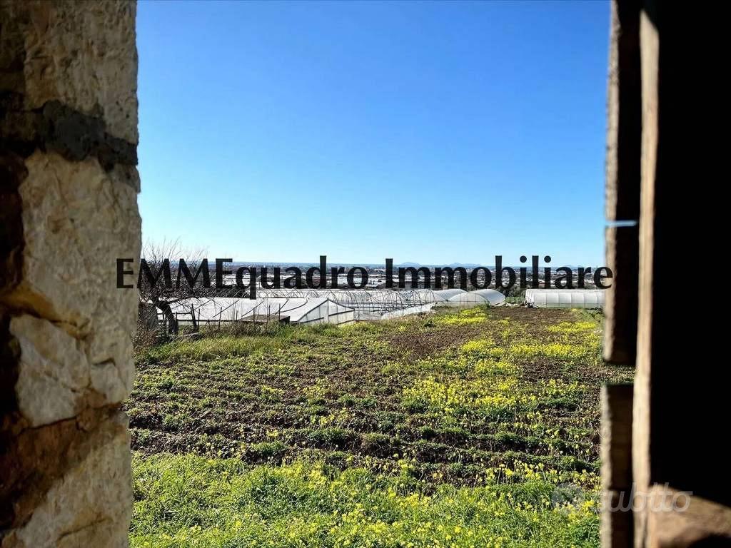 Rustico / Casale di 40 m² con 2 locali a Terracina - Vista 3