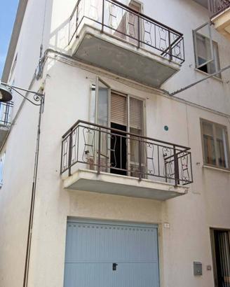 Casa indipendente di 185 m² con più di 5 locali e 