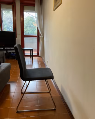 Sedie imbottite in tessuto