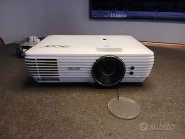 Proiettore 4K Acer H7850(D4K1701) + lampada extra