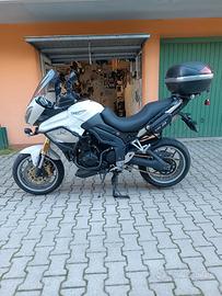 Triumph tiger 1050
