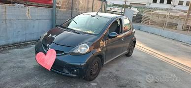 Motore rotto Toyota Aygo 1.0 12V VVT-i 5 porte Blu