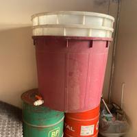 Contenitori di plastica 400 litri