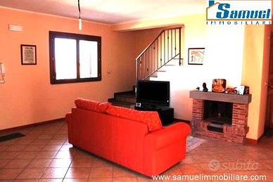 Puntalazzo, villa a schiera con terrazzo (CT)