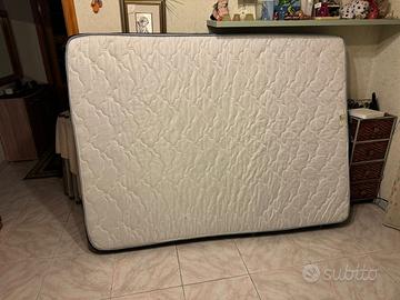 Materasso come nuvo 1,40x1,90