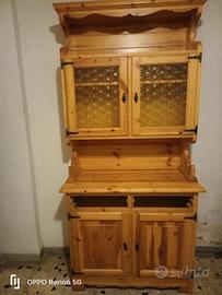 mobili in pino russo