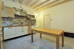 CASA DI CORTE A SEDRIANO