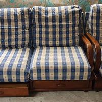 2 Divani stile country in buono stato