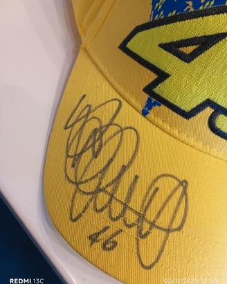 cappello valentino autografato